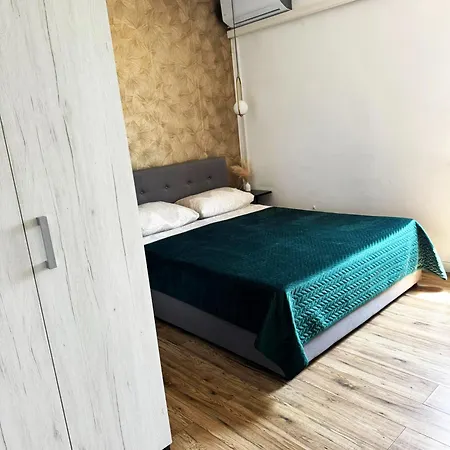 Klari Podusje