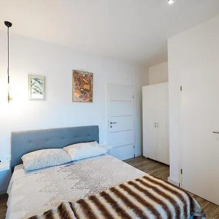 别墅 Klari Podusje